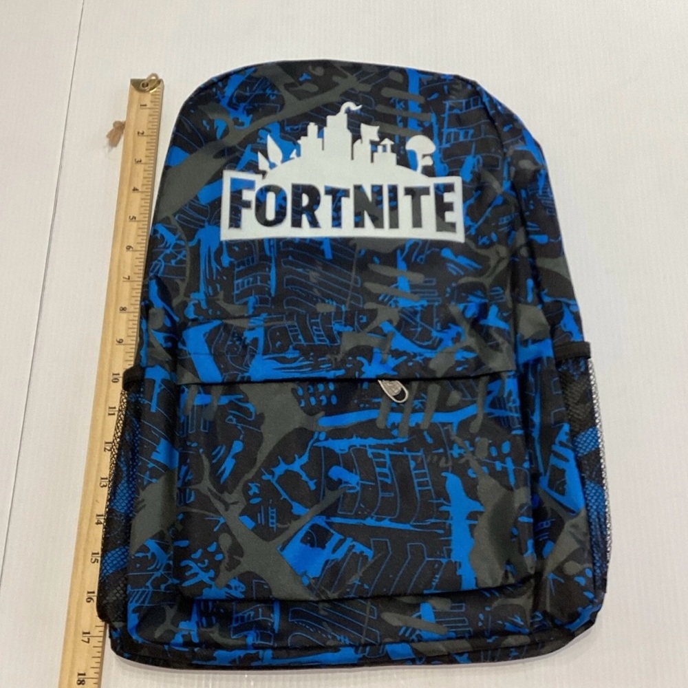 Fortnite Unisex Backpack Blue Black Zipper Adj Straps Full Size NWOT - Picture 3 of 4